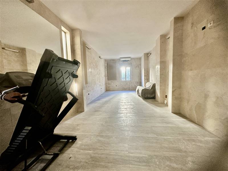 CO-ESCLUSIVA - Esclusivo Appartamento su Tre Livelli con Finiture di Lusso nel Cuore del Centro Città