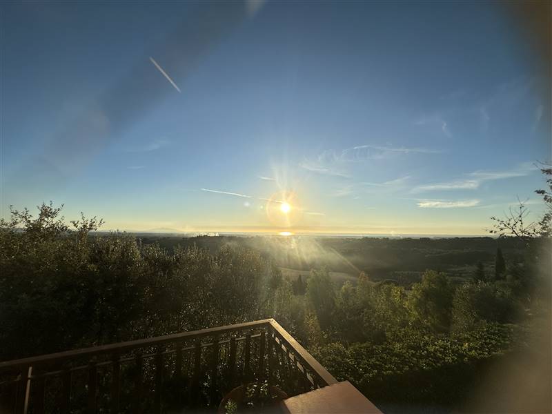 Casale di Prestigio con splendida Vista Mare nella Costa degli Etruschi