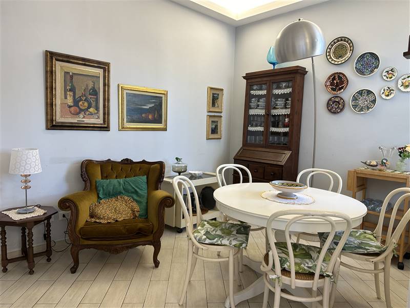 Nostra Esclusiva: Elegante appartamento finemente ristrutturato in una delle zone più ricercate del cuore della città.