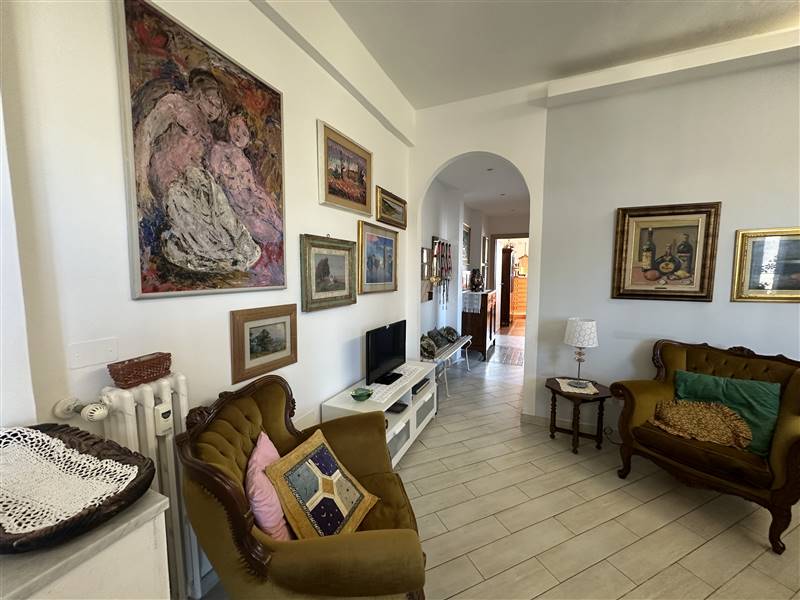 Nostra Esclusiva: Elegante appartamento finemente ristrutturato in una delle zone più ricercate del cuore della città.