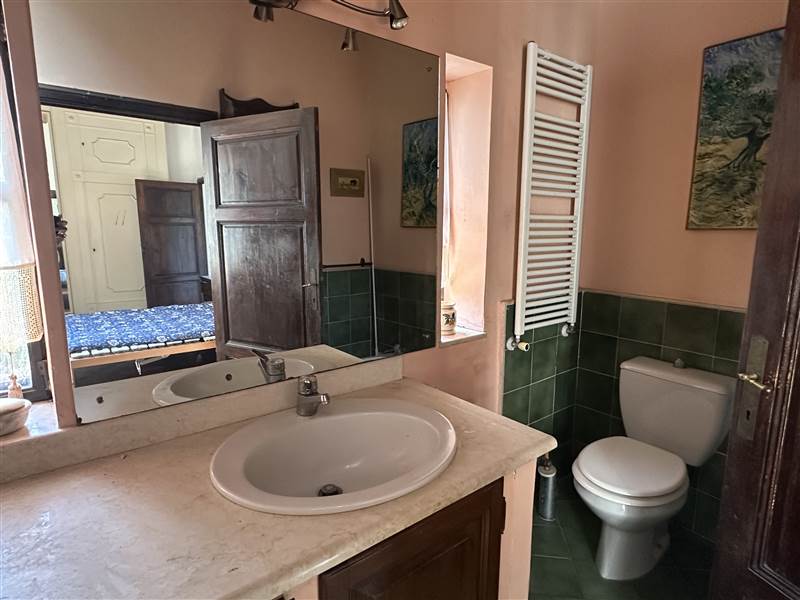 The Pink Villa: A Timeless Retreat in the Pisan Hills