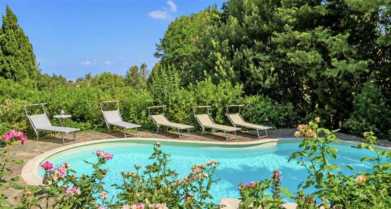 Villa Panoramica con splendida vista mare a Montenero