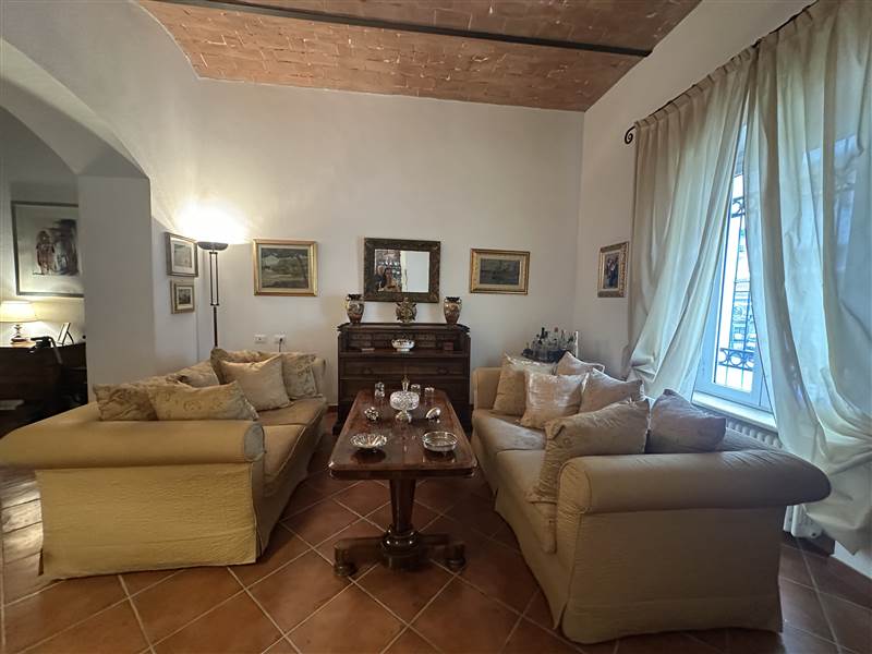Elegante Residenza Liberty nel cuore di Marina di Cecina
