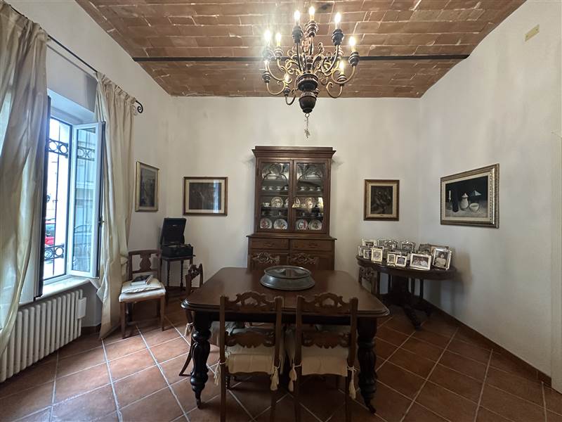 Elegante Residenza Liberty nel cuore di Marina di Cecina