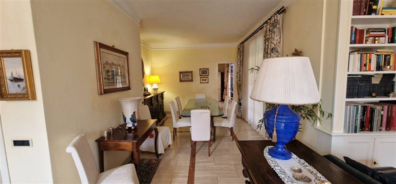 Villa immersa nella pineta con splendida vista mare