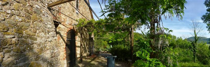 Antico Podere in pietra, un rifugio immerso nella campagna 