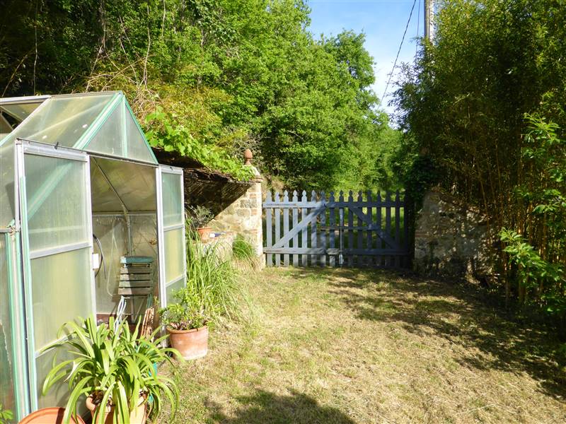 Antico Podere in pietra, un rifugio immerso nella campagna 