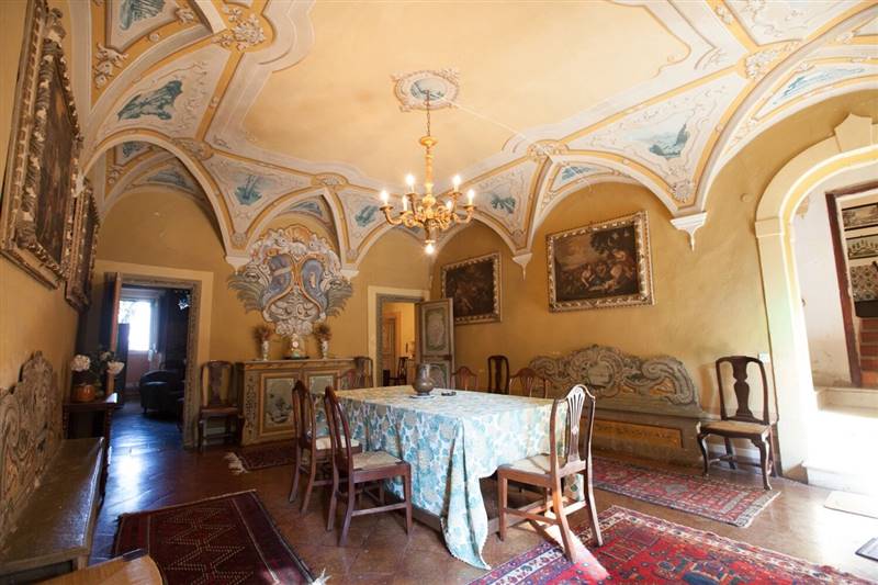 Borgo del '600 nei pressi della dominate città medioevale di Volterra
