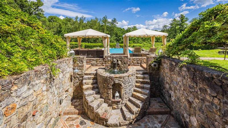 Incantevole Mulino antico nel cuore della campagna senese