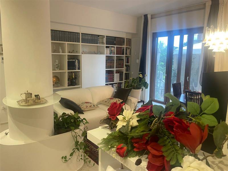 Appartamento in condominio fronte mare con splendide terrazze living