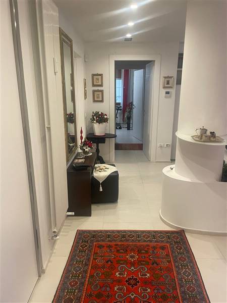 Appartamento in condominio fronte mare con splendide terrazze living