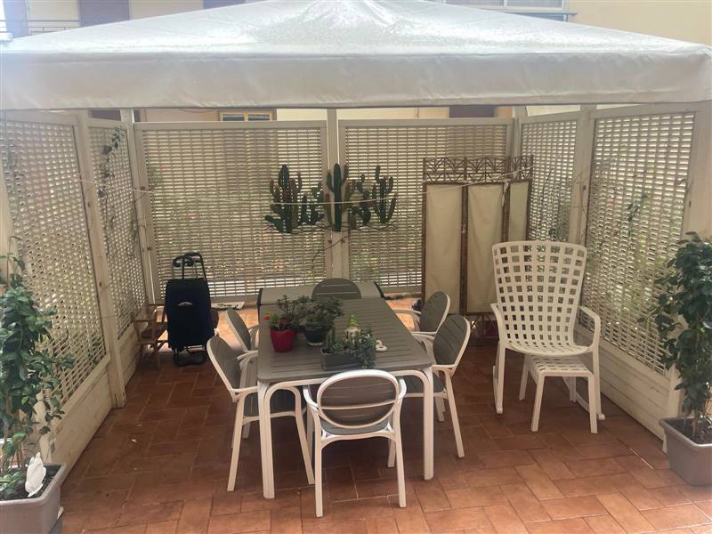 Appartamento in condominio fronte mare con splendide terrazze living