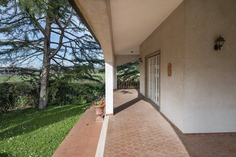 Villa con parco esclusivo immersa in una splendida pineta