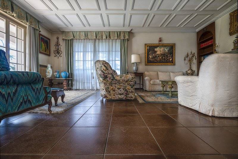 Villa con parco esclusivo immersa in una splendida pineta