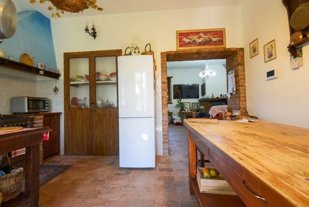 Stone farmhouse with olive grove for sale in Tuscany
