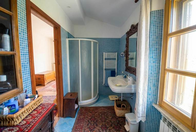 Stone farmhouse with olive grove for sale in Tuscany