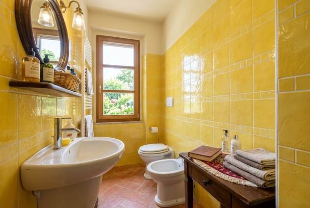 Stone farmhouse with olive grove for sale in Tuscany