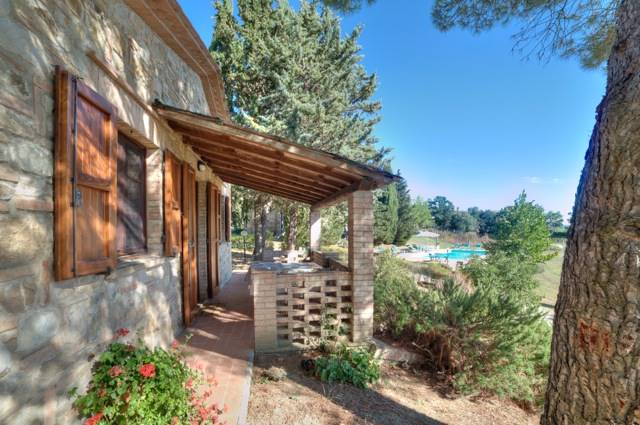 Azienda agricola, ubicata in posizione panoramica sulla città di Volterra