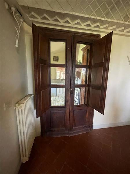Villa di Prestigio con piscina, dependance e roseto: un'incantevole dimora a due passi dal mare