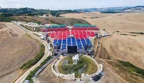 Casolare in pietra a pochi minuti dal "Teatro del Silenzio".
