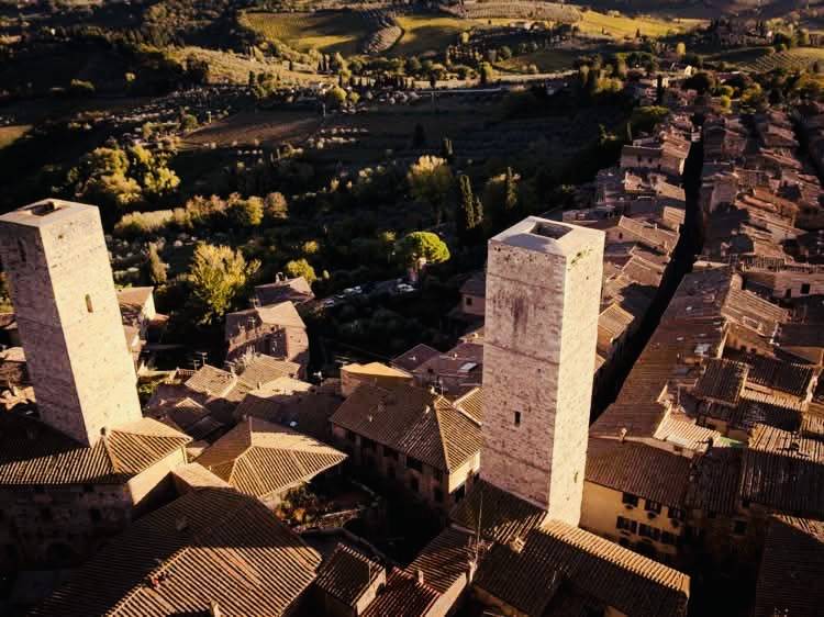 Borgo - Gioiello architettonico storico e culturale nelle  colline  di San Gimignano