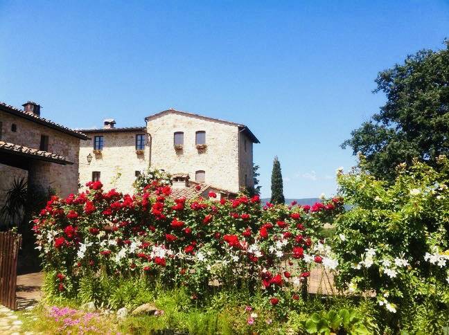 Borgo - Gioiello architettonico storico e culturale nelle  colline  di San Gimignano