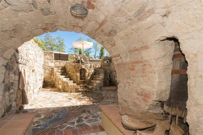 Incantevole Mulino antico nel cuore della campagna senese