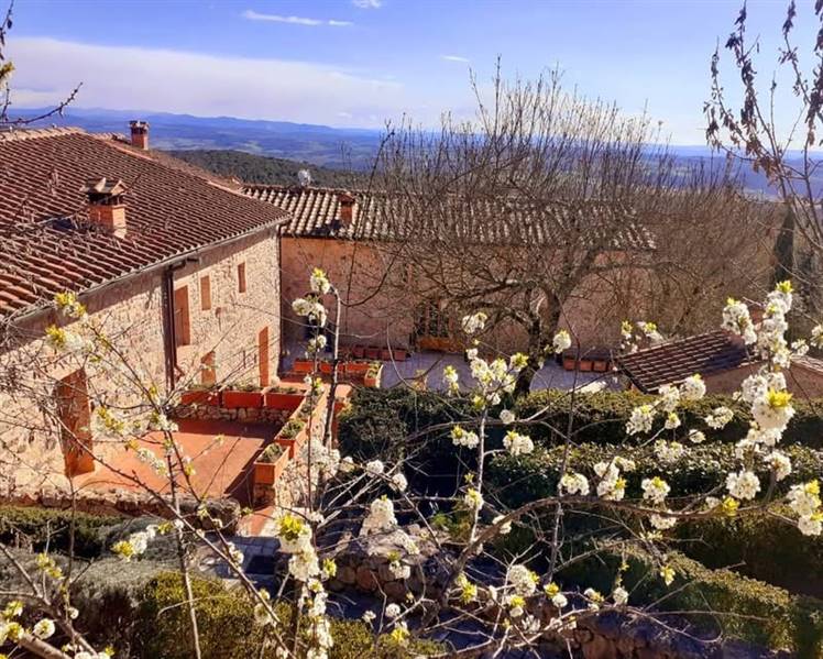 SPLENDIDO RELAIS nelle campagne senesi 