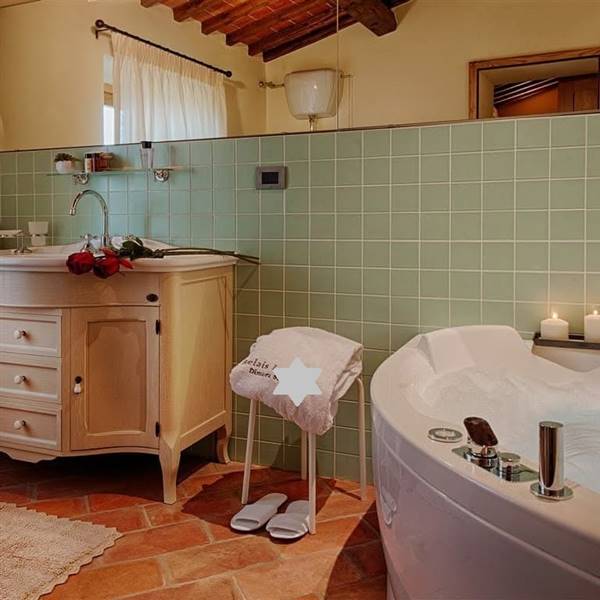 SPLENDIDO RELAIS nelle campagne senesi 