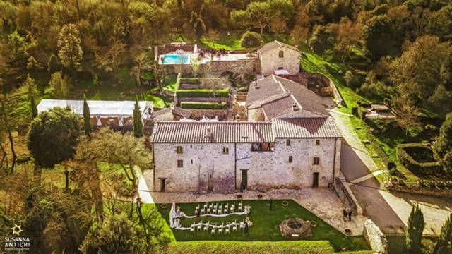 SPLENDIDO RELAIS nelle campagne senesi 