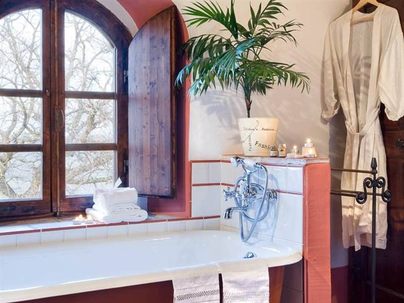 Borgo - Gioiello architettonico storico e culturale nelle  colline  di San Gimignano