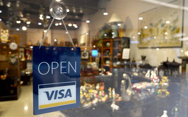 Fondo Commerciale in affitto a Cecina centro