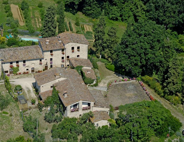 Borgo - Gioiello architettonico storico e culturale nelle  colline  di San Gimignano